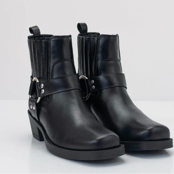 BRYAN STEPWISE - ANKLE BOOT - LOIS BLACK size 7.5 EUC - Picture 2 of 7